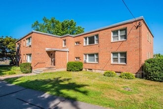 353 Main St in East Hartford, CT - Building Photo - Building Photo