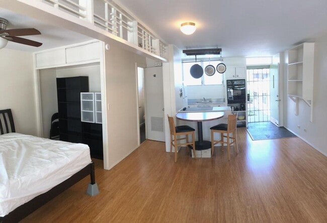 1505 Kewalo St in Honolulu, HI - Building Photo - Building Photo