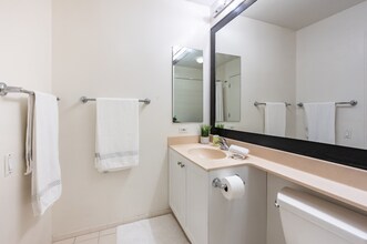 400 N La Salle Dr in Chicago, IL - Building Photo - Building Photo