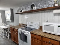 443 E 28th St photo'