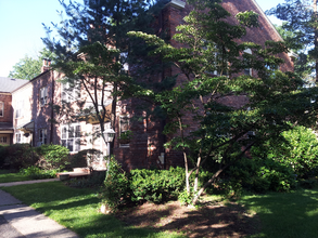 33 Hillside Ave in Montclair, NJ - Building Photo - Building Photo