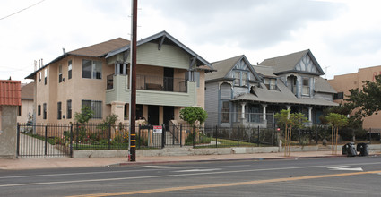 2407 E 1st St in Los Angeles, CA - Building Photo - Building Photo