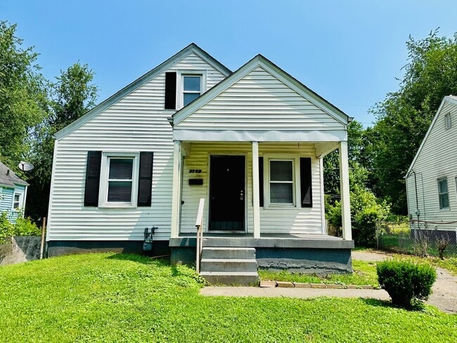 property at 2703 Narragansett Dr