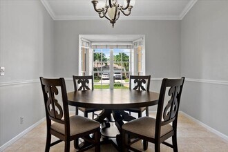 13557 Northumberland Cir in Wellington, FL - Building Photo - Building Photo