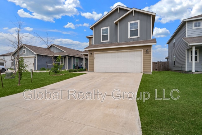 6022 Bluestem Wy