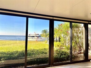 3280 S Shore Dr in Punta Gorda, FL - Building Photo - Building Photo