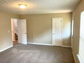 347 Durmire Dr in Jonesboro, GA - Foto de edificio - Building Photo