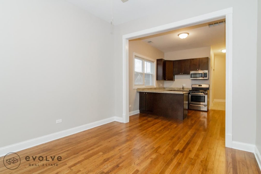 3501 W Cortland St in Chicago, IL - Building Photo