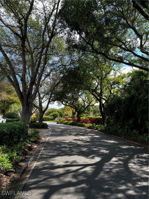 607 Beachwalk Cir in Naples, FL - Building Photo - Building Photo