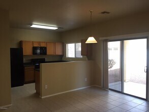 2636 S Sailors Way in Gilbert, AZ - Building Photo - Building Photo