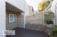 8024 Linda Vista Rd in San Diego, CA - Building Photo - Building Photo