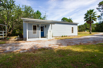 6662 E Bay Blvd in Gulf Breeze, FL - Building Photo - Building Photo