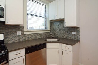 2328 N Rockwell St in Chicago, IL - Building Photo - Building Photo