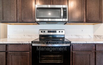 5471 Hollow Birch Dr in Jacksonville, FL - Building Photo - Building Photo