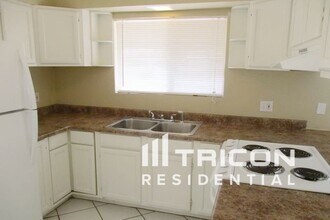 7100 W Cheryl Dr in Peoria, AZ - Building Photo - Building Photo