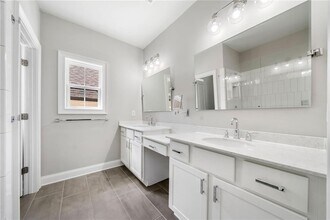 2357 Rover Ct in Atlanta, GA - Building Photo - Building Photo