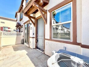 24120 Dolcetto Ave in Murrieta, CA - Building Photo - Building Photo
