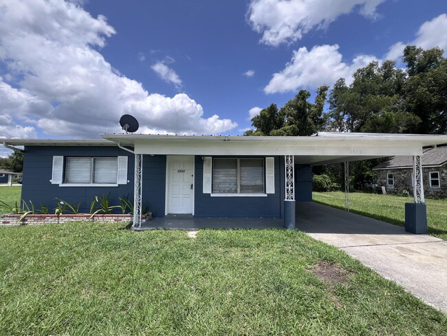 1310 N Combee Rd in Lakeland, FL - Building Photo - Building Photo