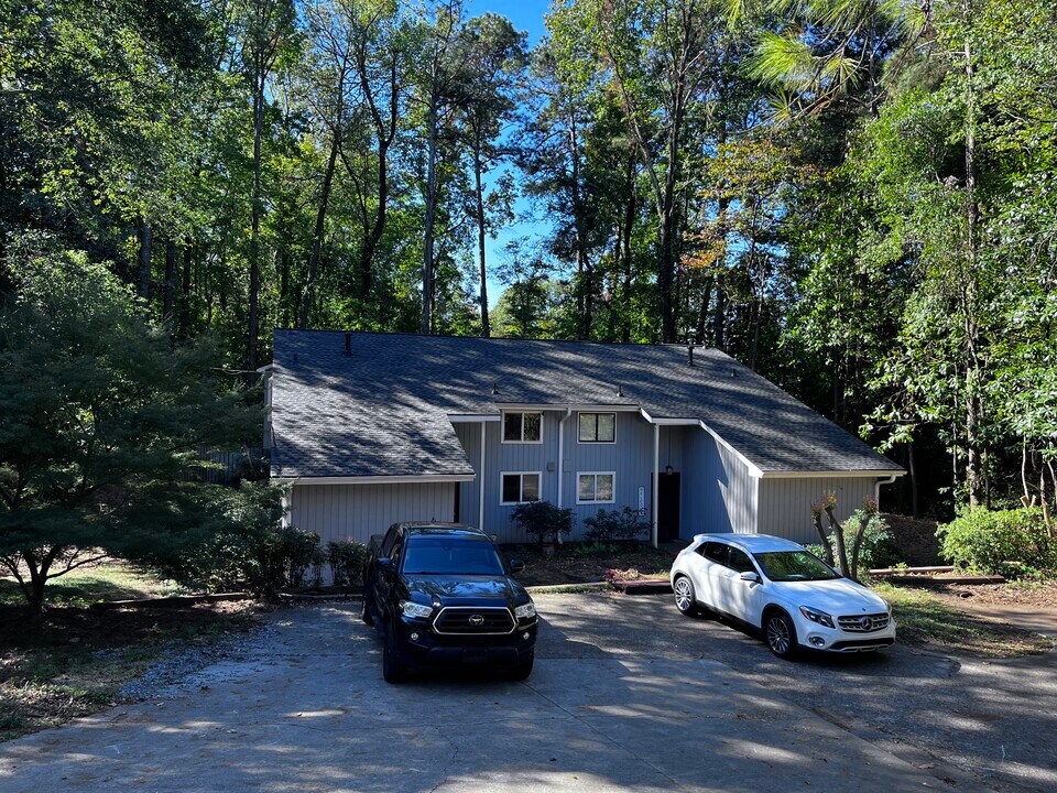 2288 Paces Ferry Rd SE in Smyrna, GA - Building Photo