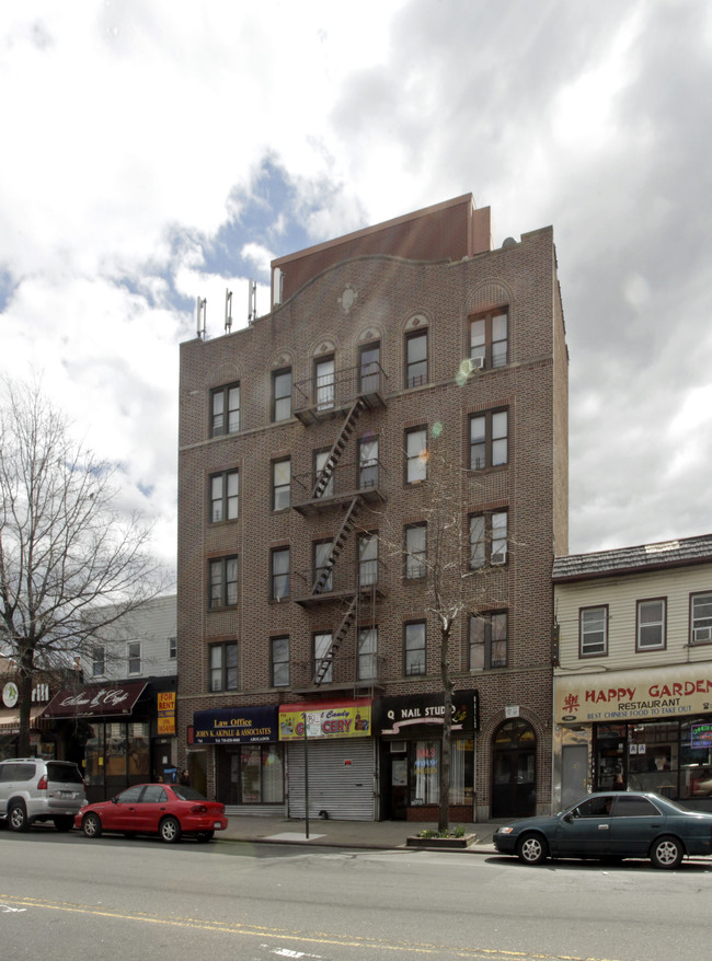 710-714 Morris Park Ave in Bronx, NY - Building Photo - Building Photo