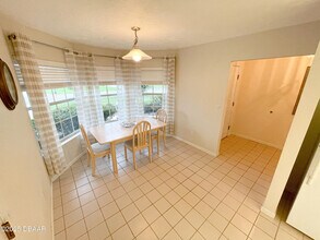 2011 Beaver Creek Dr in Port Orange, FL - Building Photo - Building Photo