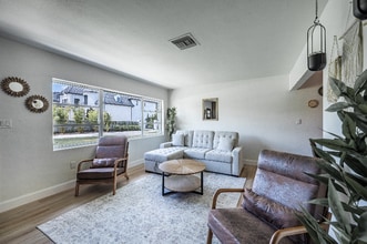 1829 Towhee Ln in Sarasota, FL - Foto de edificio - Building Photo