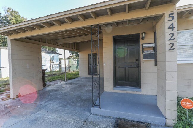 5422 Lake Underhill Rd in Orlando, FL - Building Photo - Building Photo