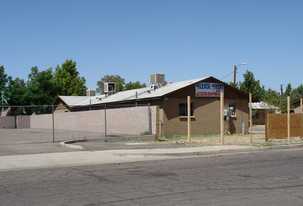 5828 W Rose Ln in Glendale, AZ - Foto de edificio - Building Photo