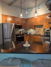 2001 Biscayne Blvd, Unit 2209 in Miami, FL - Foto de edificio - Building Photo