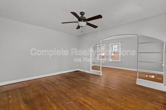 40 S Hartnett Ave in Ferguson, MO - Building Photo - Building Photo