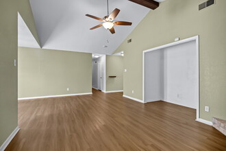806 Mariana Dr in Corpus Christi, TX - Building Photo - Building Photo