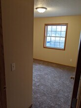 3206 S Cedar Ave in Holmen, WI - Foto de edificio - Building Photo