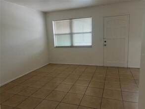 8935 Dr M.L.K. Jr St N in St. Petersburg, FL - Building Photo - Building Photo