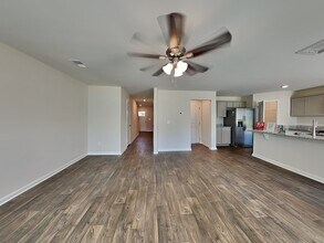 305 Flushing Bay Ct in Lexington, SC - Building Photo - Building Photo