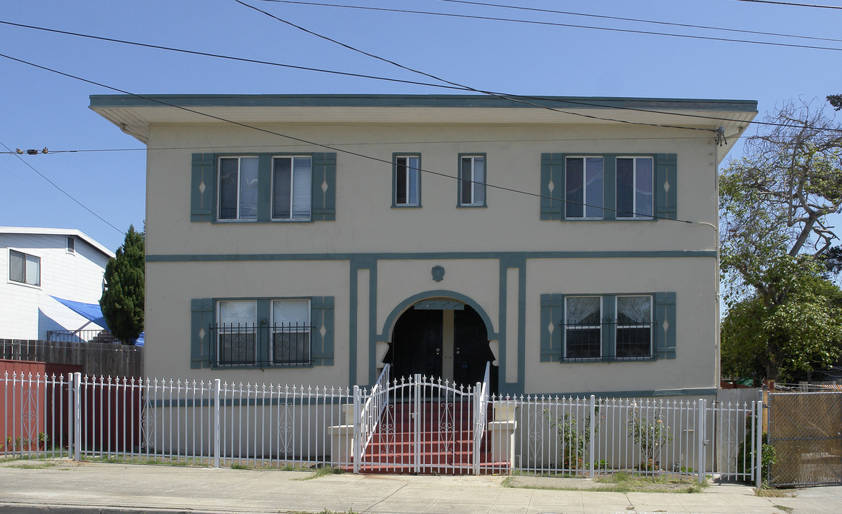 1316-1322 E 22nd St in Oakland, CA - Building Photo