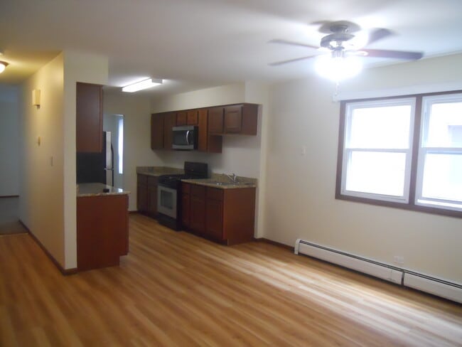 1922 N 18th Ave, Unit 1