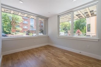 334 Harvard St, Unit H7 in Cambridge, MA - Foto de edificio - Building Photo