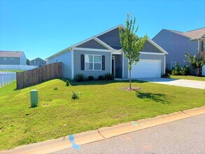 110 Rogers Knoll Ln in Pelzer, SC - Building Photo - Building Photo