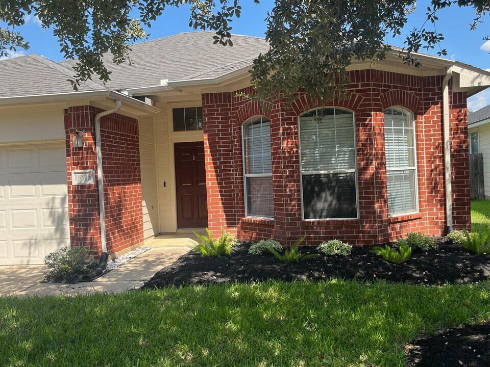 16806 Empty Ness Dr in Cypress, TX - Building Photo