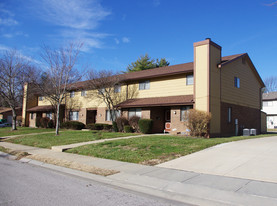 212-222 W Wesley Dr Apartments