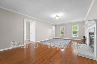 4457 Eagles Nest Dr in Winston-Salem, NC - Building Photo - Building Photo