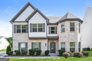 692 Overlook Gln Dr in Lawrenceville, GA - Building Photo