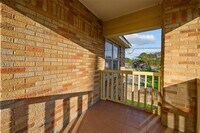 5017 Pease St photo'