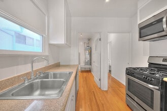 839 Grant St in Santa Monica, CA - Foto de edificio - Building Photo