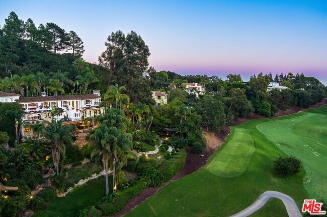 10824 Chalon Rd in Los Angeles, CA - Building Photo - Building Photo