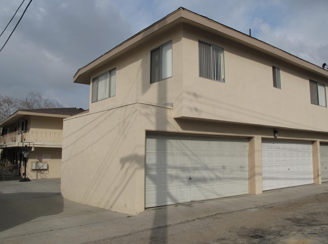 7930 Bright Ave in Whittier, CA - Building Photo - Building Photo