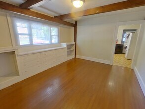 992 E 19th Ave in Eugene, OR - Building Photo - Building Photo