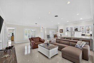 1206 Dolphin Rd in West Palm Beach, FL - Building Photo
