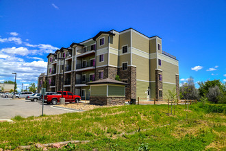 Chinook Wind Apartments in Greeley, CO - Building Photo - Building Photo