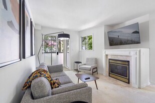 1126 W 11th Ave in Vancouver, BC - Building Photo